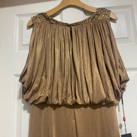 Glamorous Gold Long Sleeve Dress - Picture 7 of 11